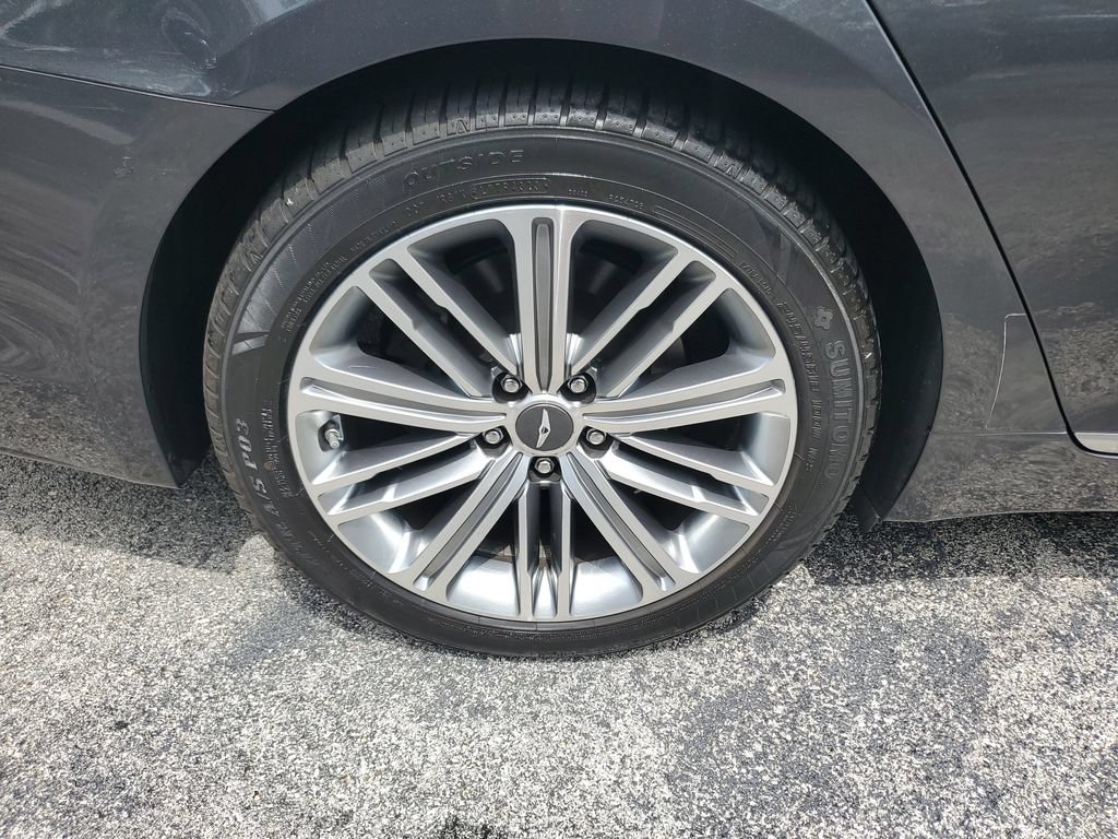 Used 2018 Genesis G80 3.8 w/ Option Group 02 RWD image 7