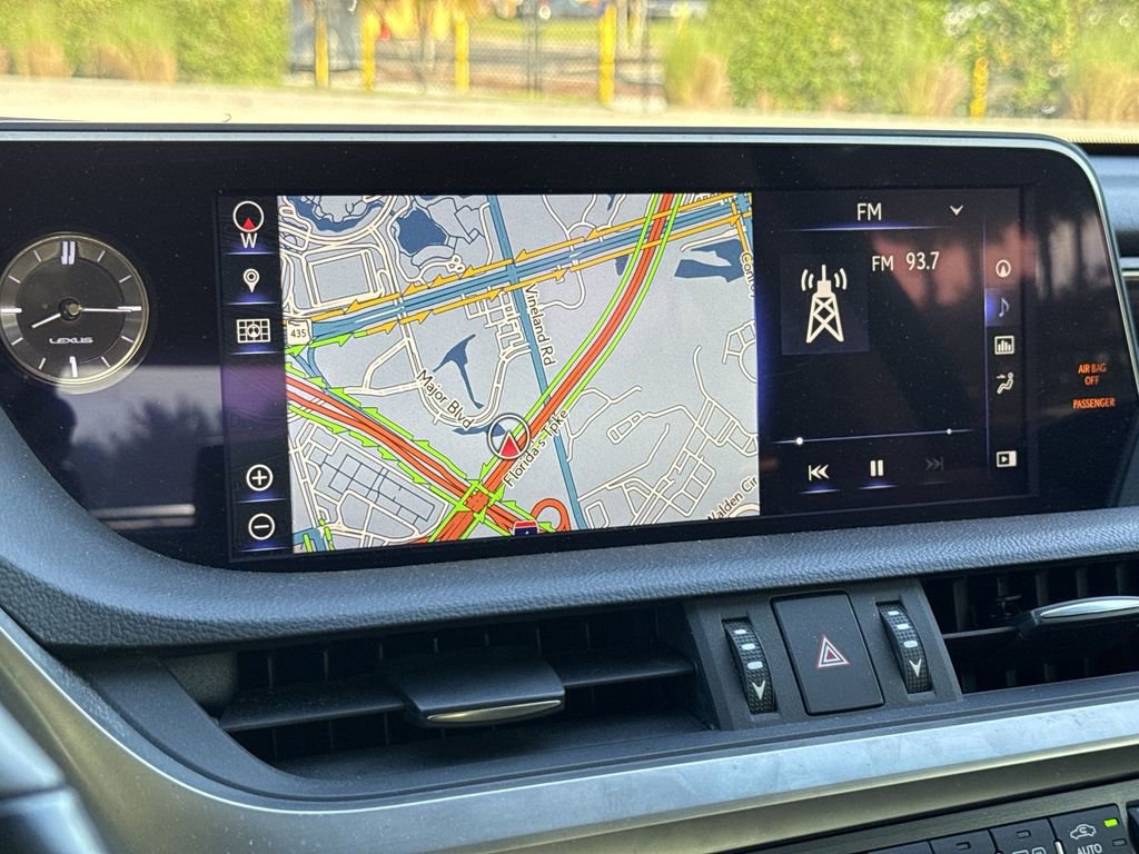 Used 2019 Lexus ES 300h w/ Premium Package FWD image 22