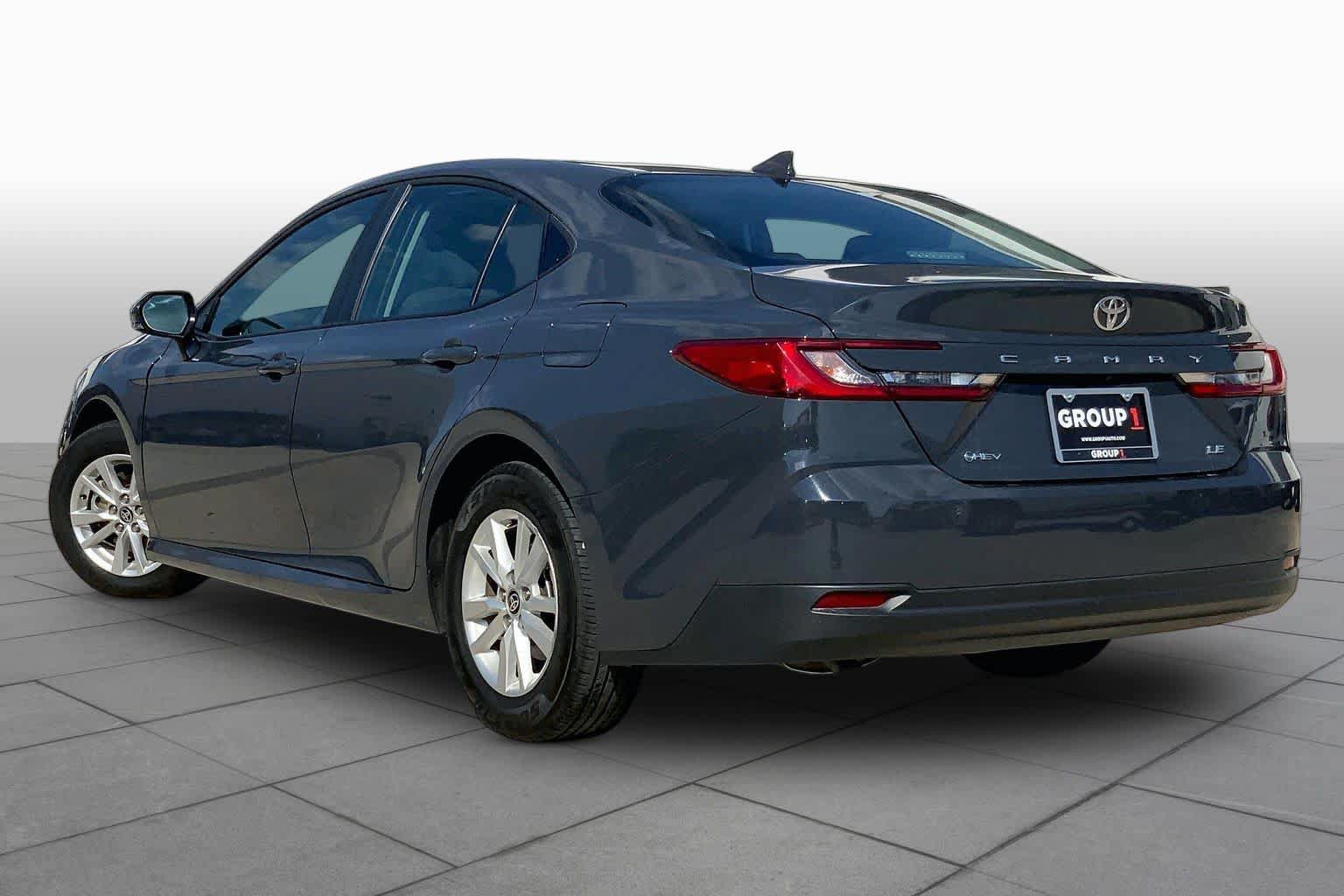 Used 2025 Toyota Camry LE FWD image 12