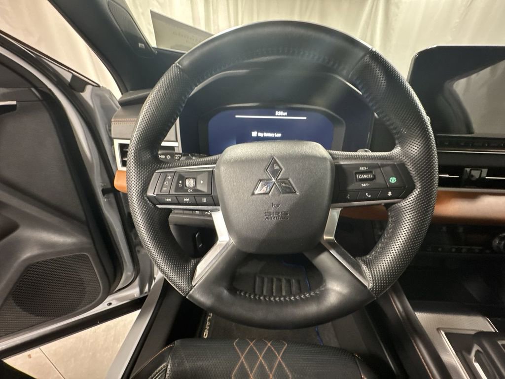 Used 2023 Mitsubishi Outlander SEL image 23