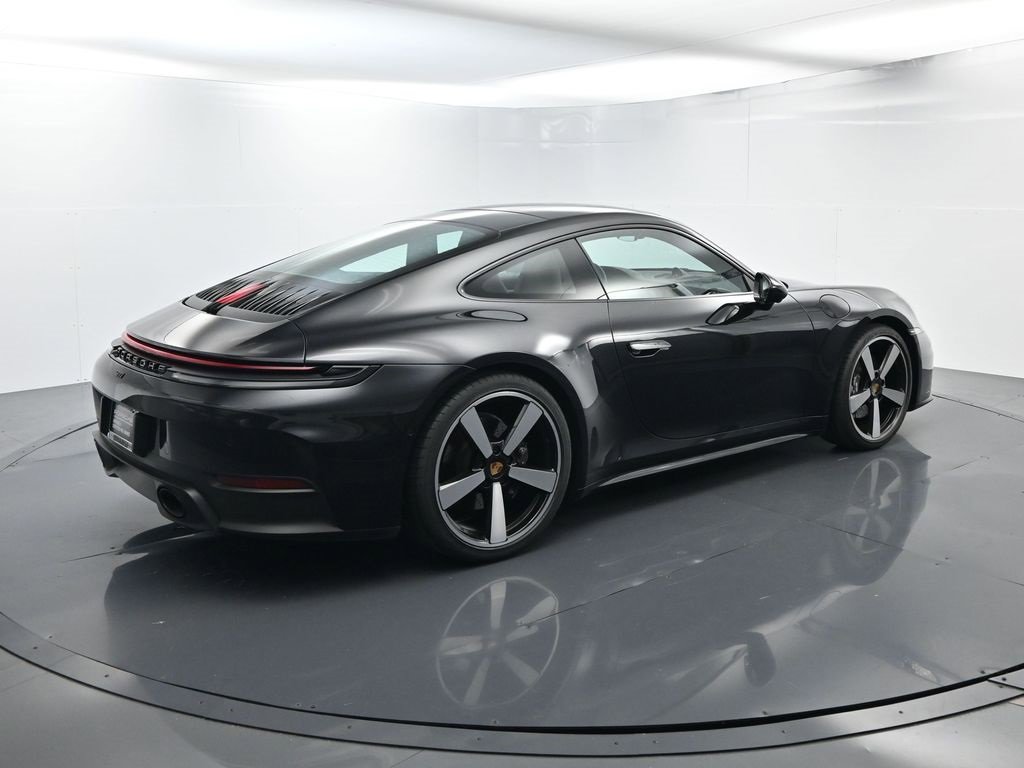 Used 2025 Porsche 911 Carrera w/ Premium Package image 15