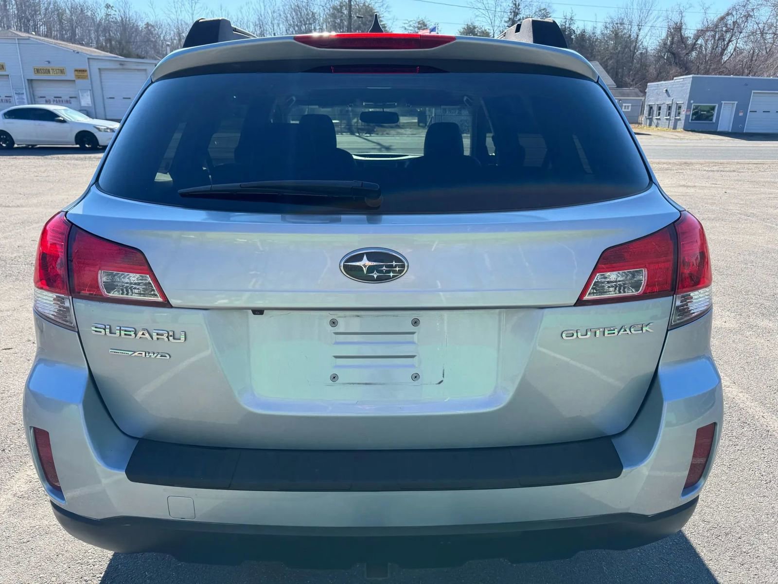 Used 2014 Subaru Outback 2.5i Limited AWD/4WD image 8