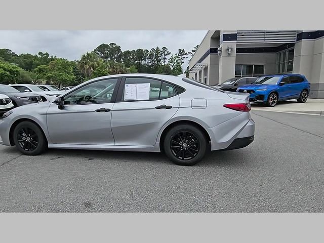Used 2025 Toyota Camry LE FWD image 21