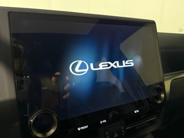 Used 2024 Lexus GX 550 AWD/4WD image 19
