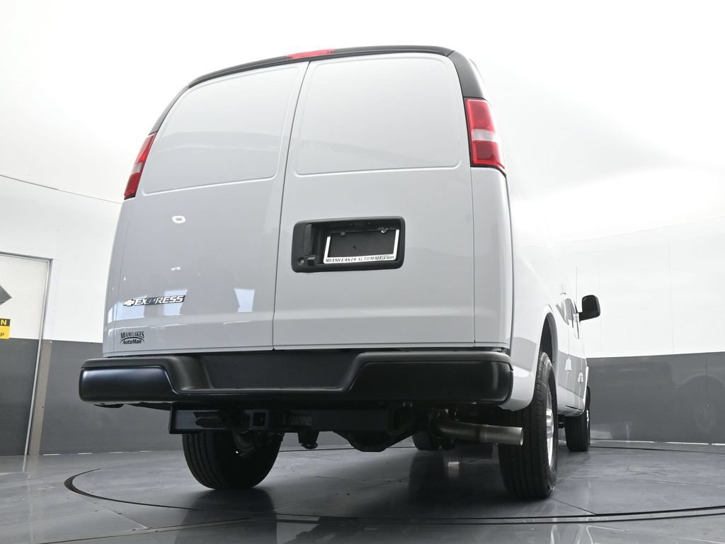 New 2026 Chevrolet Express 2500 Extended w/ Driver Convenience Package RWD image 57