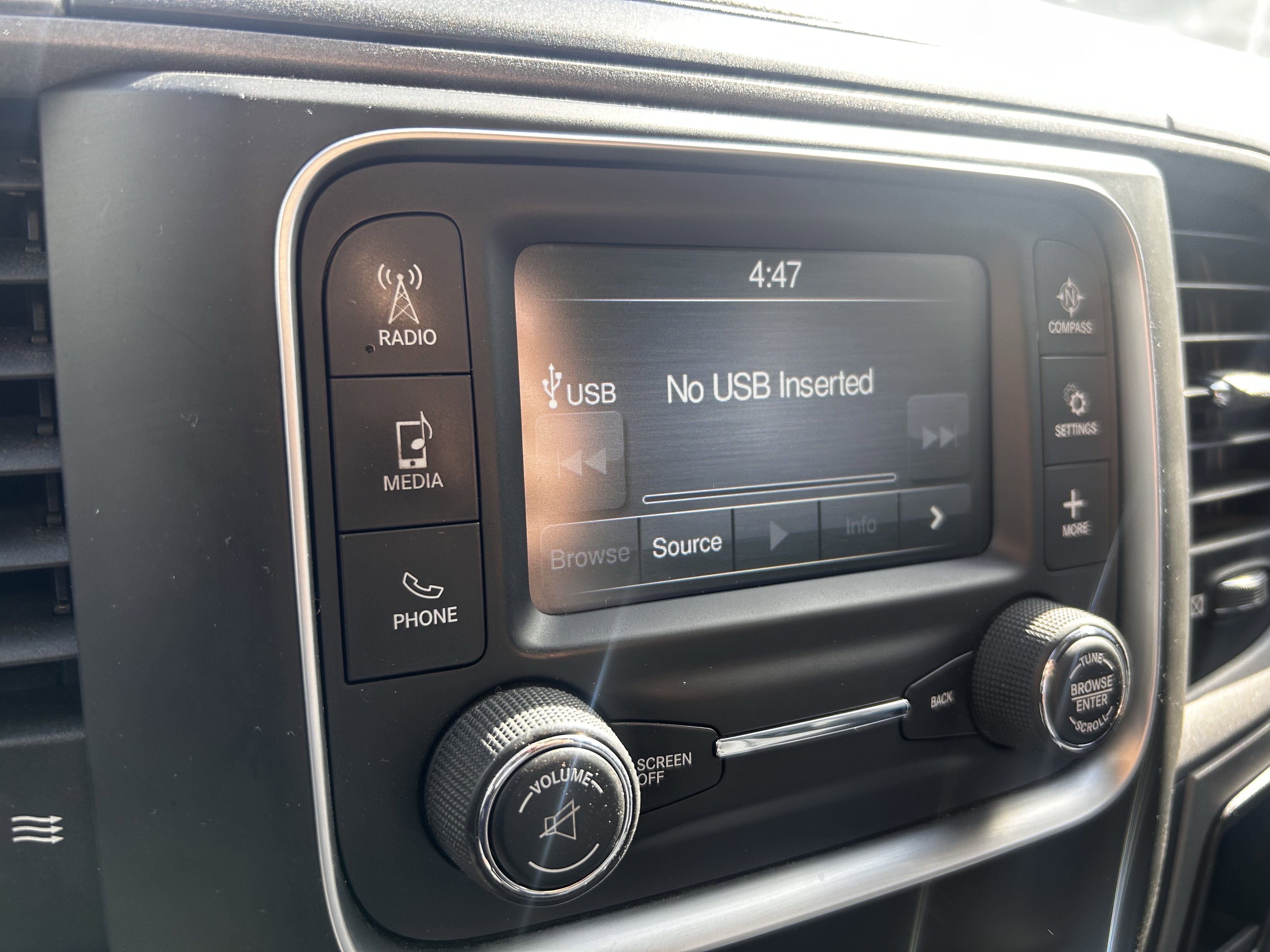 Used 2014 RAM 3500 Tradesman w/ Chrome Appearance Group image 22