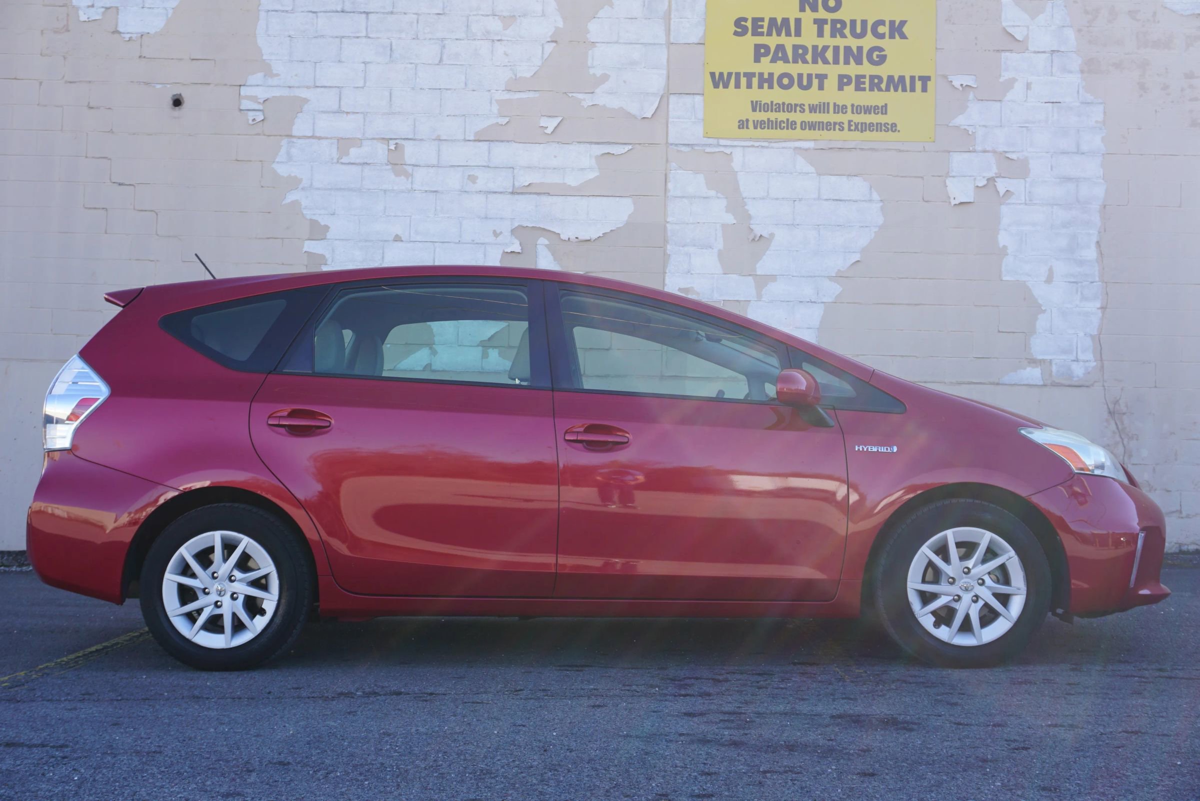 Used 2012 Toyota Prius V Two image 4