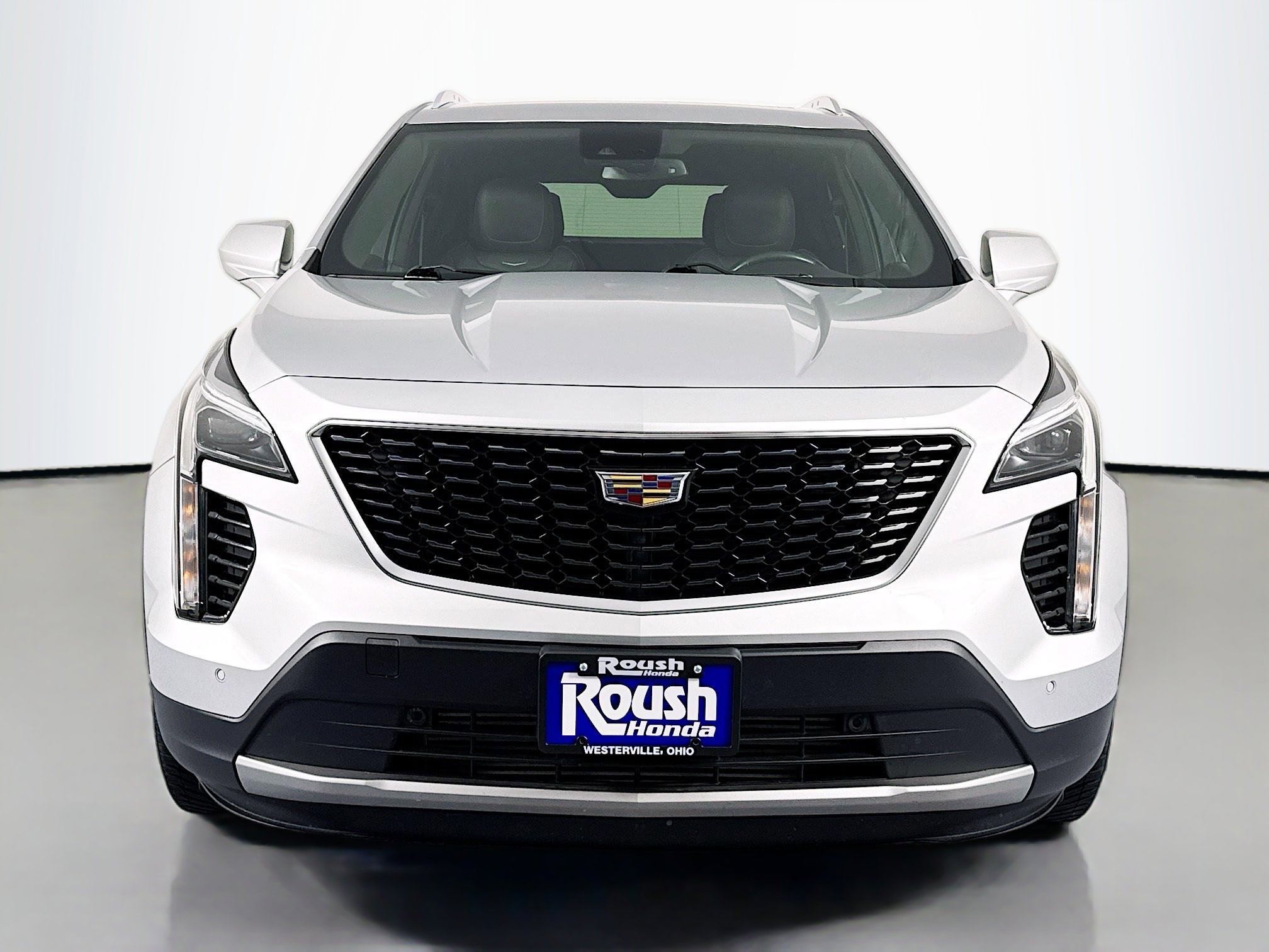 Used 2019 Cadillac XT4 Premium Luxury w/ Cold Weather Package image 2
