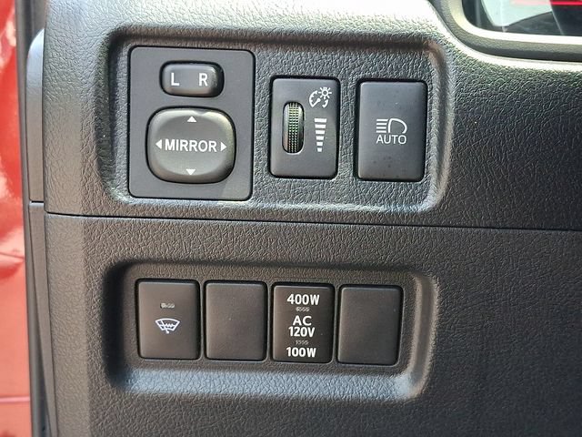Used 2020 Toyota 4Runner SR5 AWD/4WD image 28