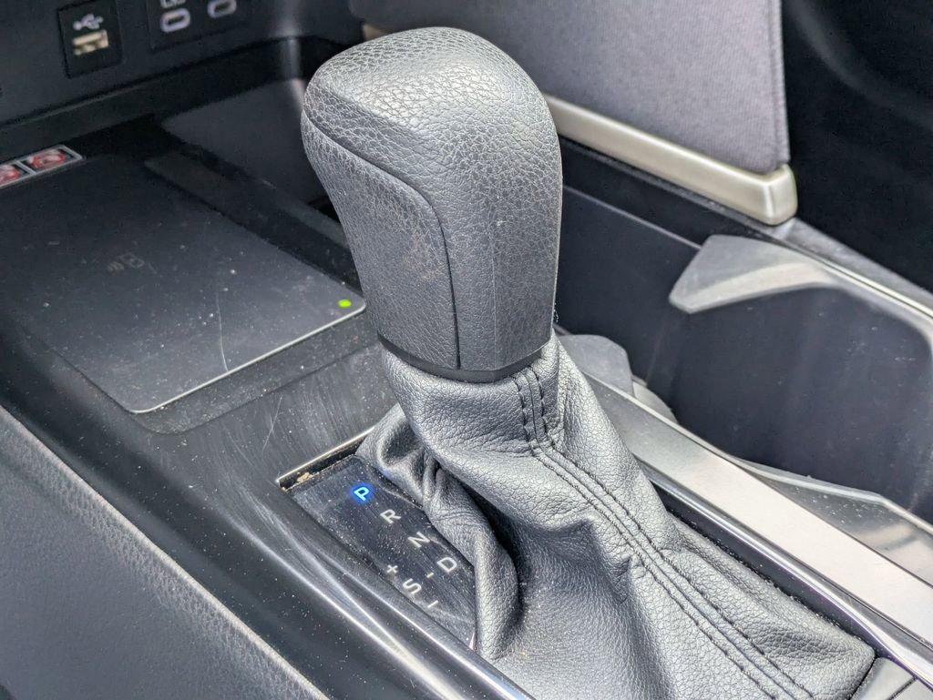 Used 2025 Toyota Camry LE FWD image 17