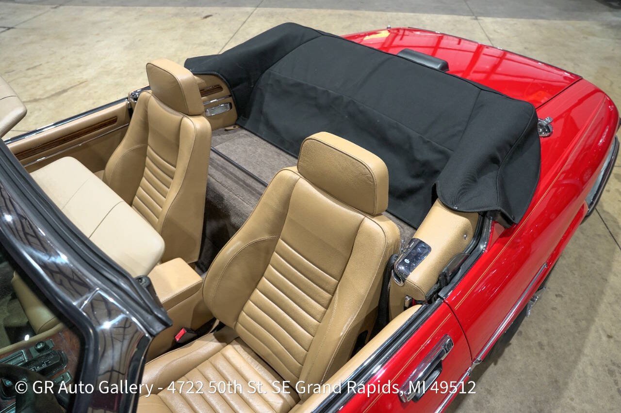 Used 1989 Jaguar XJS V12 Convertible RWD image 19