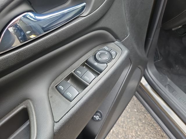 Certified 2024 Chevrolet Equinox LT FWD image 12