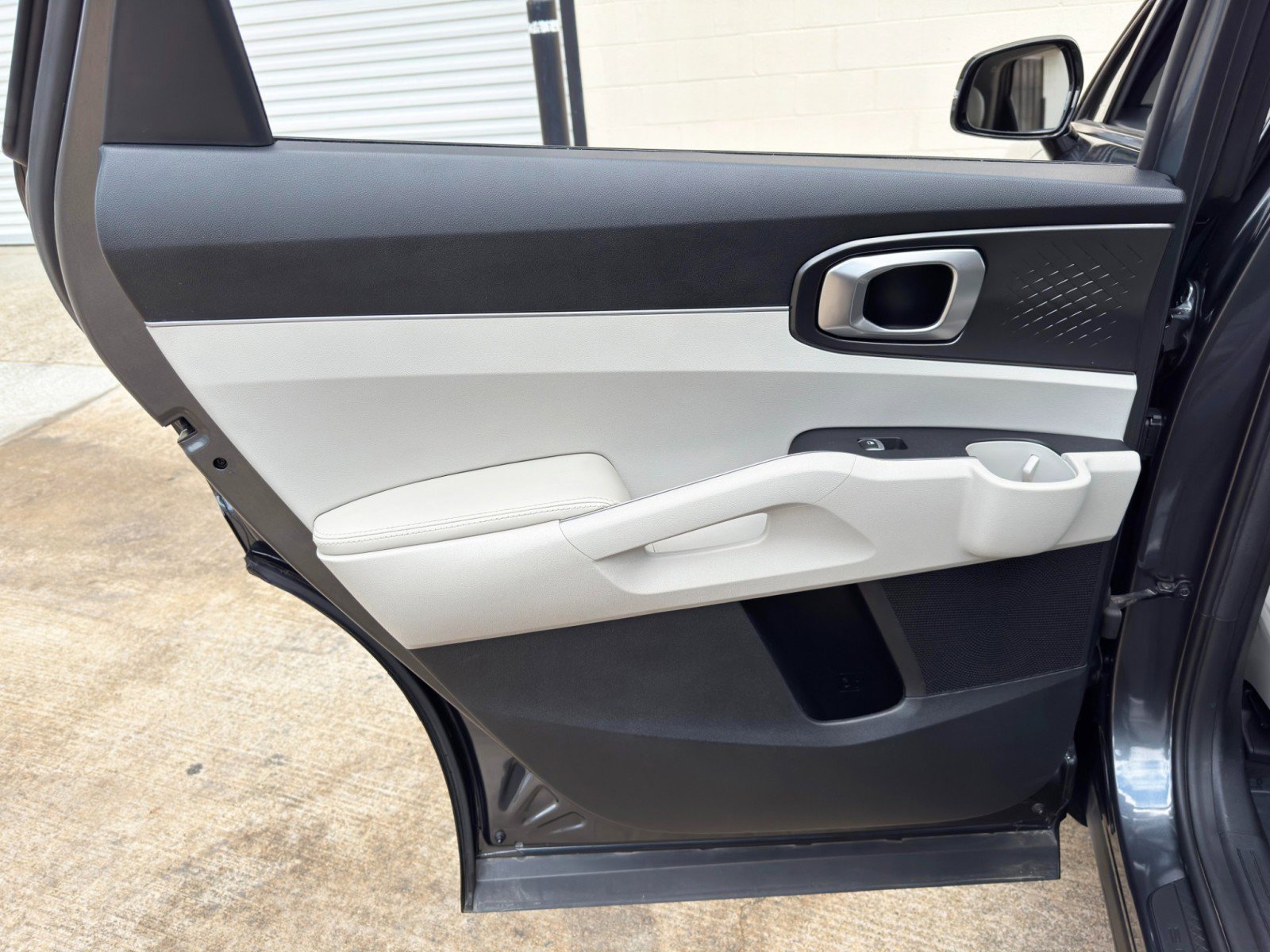 Used 2022 Kia Sorento S w/ Panoramic Sunroof Package FWD image 41