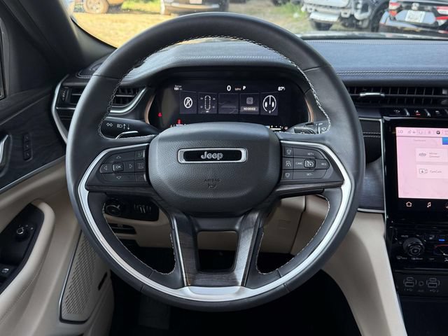 Used 2023 Jeep Grand Cherokee L Limited w/ Luxury Tech Group II AWD/4WD image 19