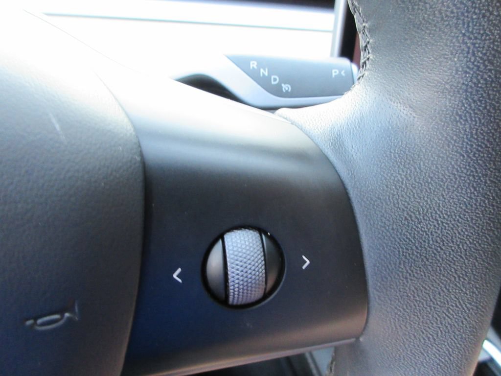 Used 2023 Tesla Model 3 Performance AWD/4WD image 23