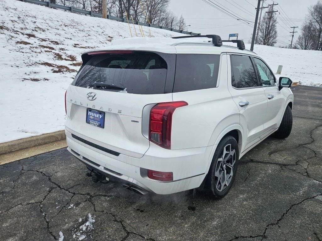 Used 2022 Hyundai Palisade Calligraphy w/ Winter Package image 7