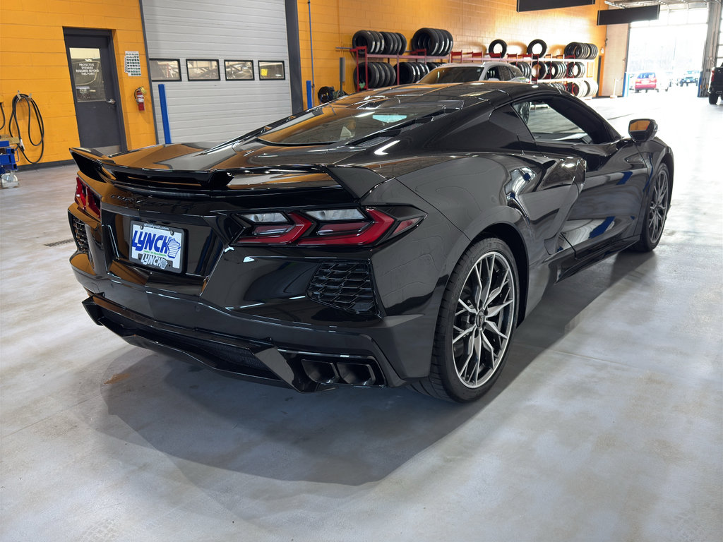 Used 2024 Chevrolet Corvette Stingray Premium Cpe w/ Z51 Performance Package image 6