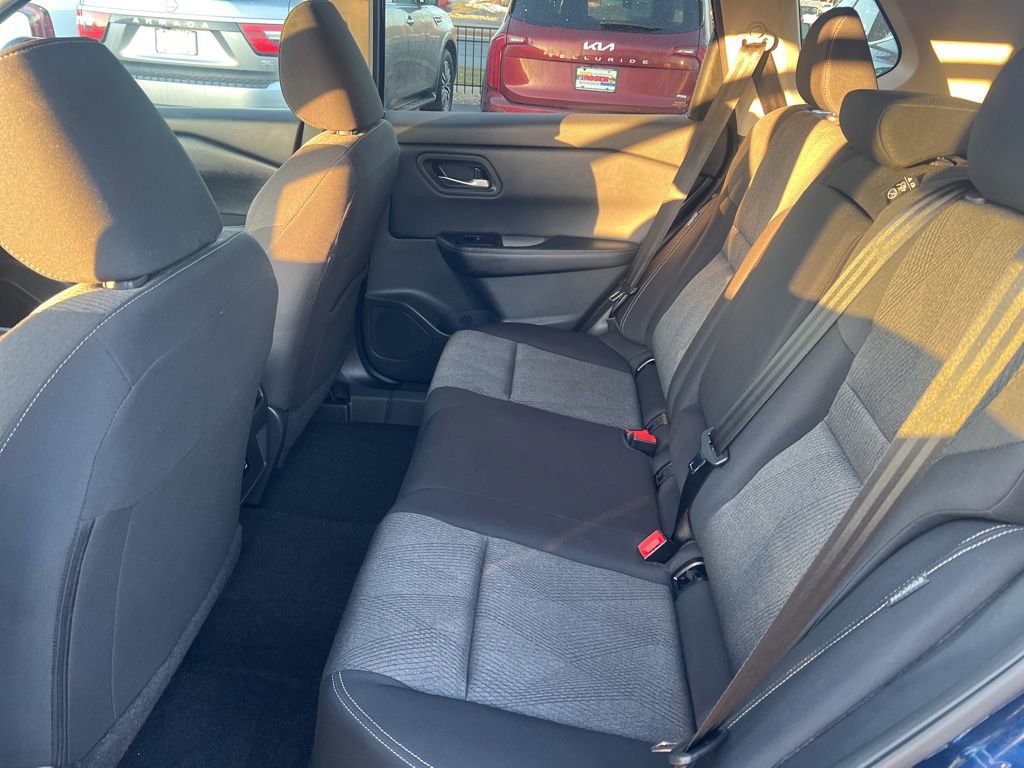 Certified 2024 Nissan Rogue SV image 9