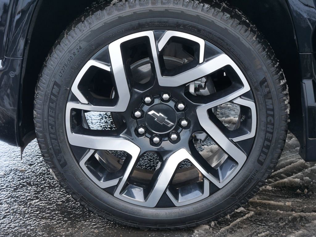 Used 2024 Chevrolet Silverado EV RST image 12