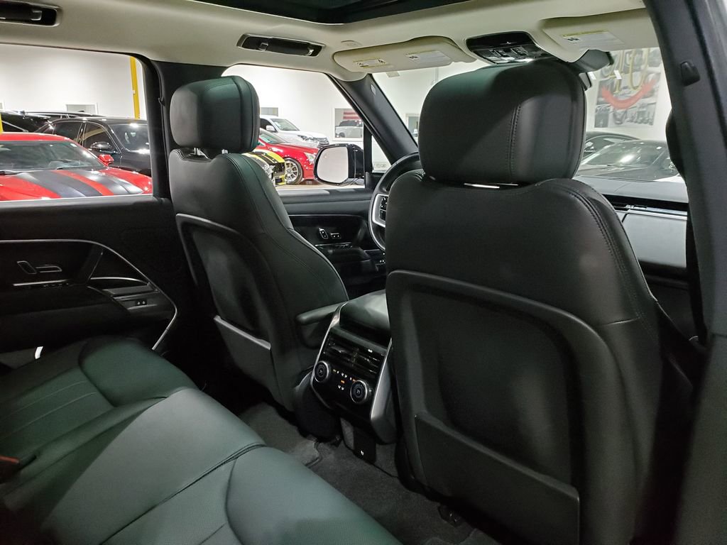Used 2024 Land Rover Range Rover SE AWD/4WD image 22