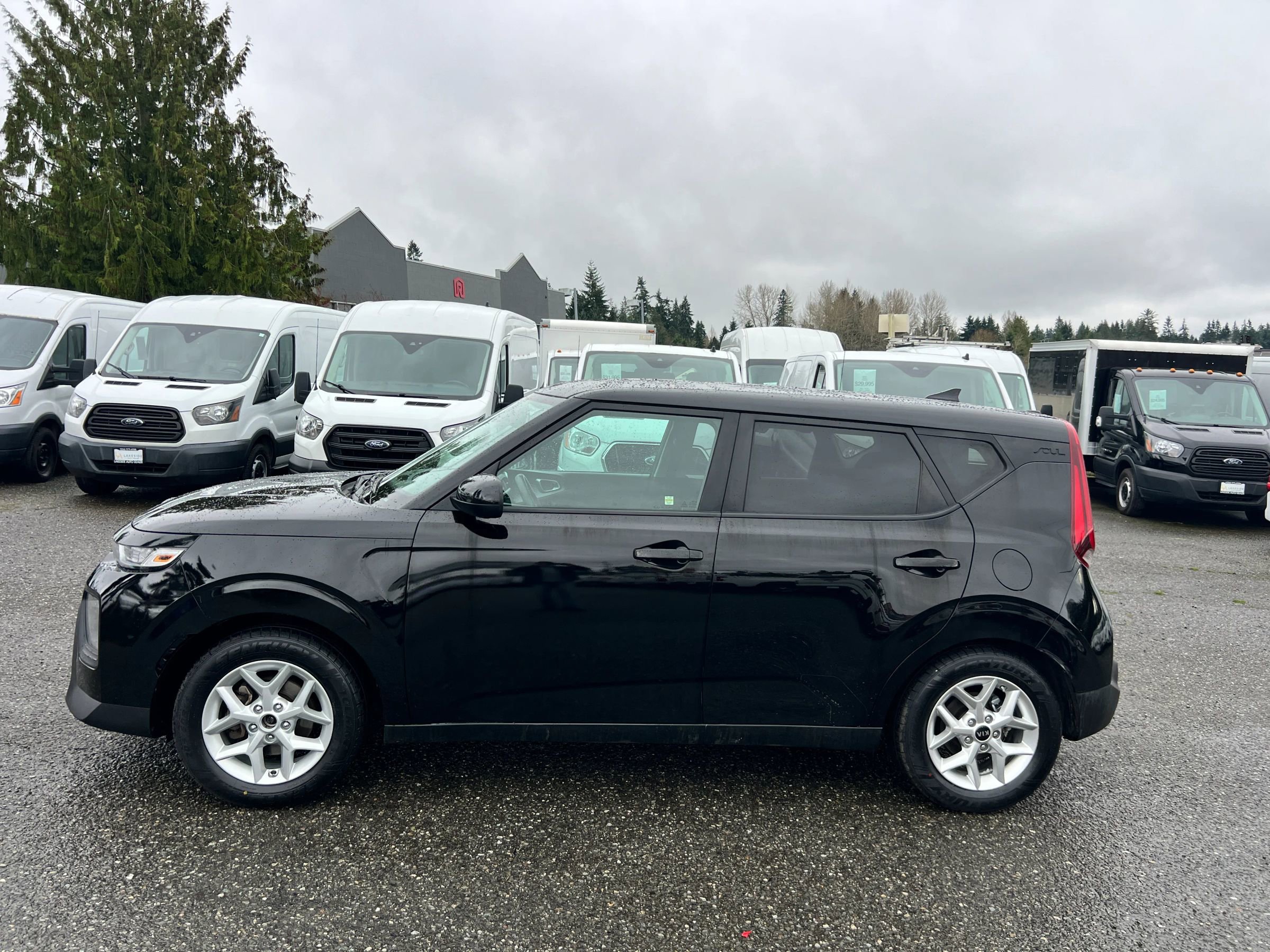 Used 2021 Kia Soul S FWD image 4