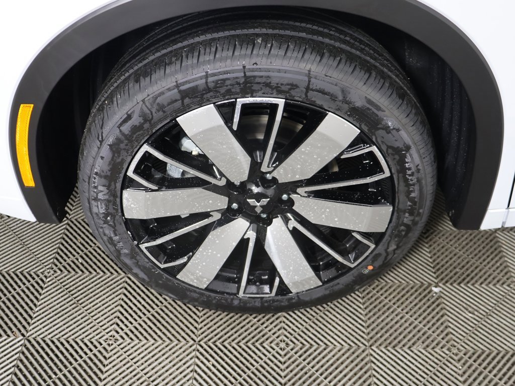 New 2026 Mitsubishi Outlander SEL image 24