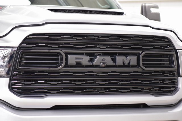 Used 2024 RAM 2500 Limited image 9
