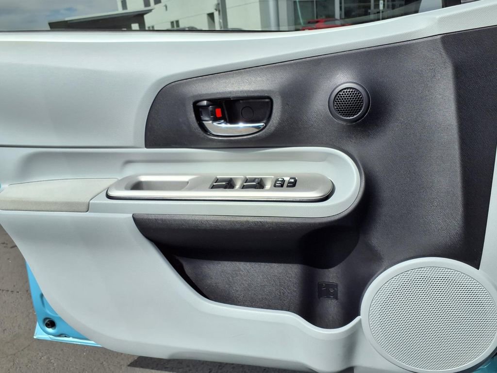 Used 2012 Toyota Prius C Four image 27