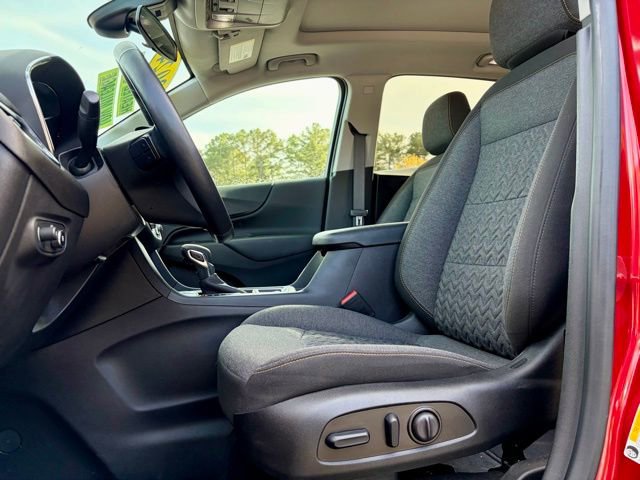 Used 2024 Chevrolet Equinox LT image 27