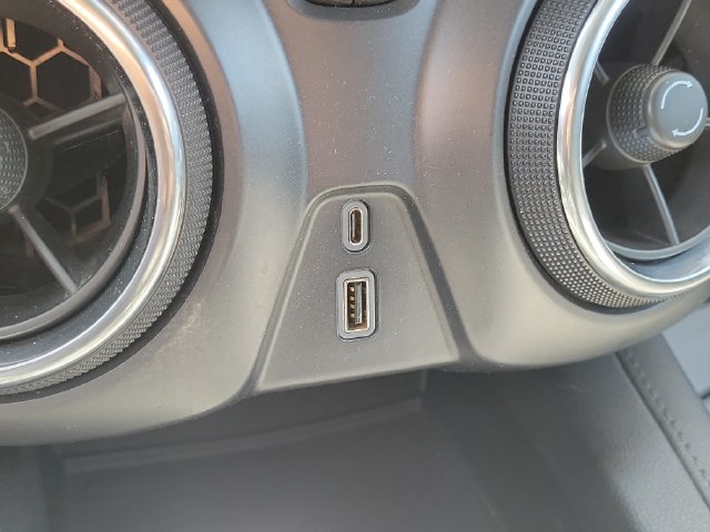 Used 2019 Chevrolet Blazer LT FWD image 25