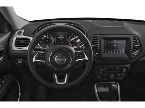 Used 2020 Jeep Compass Latitude FWD image 10