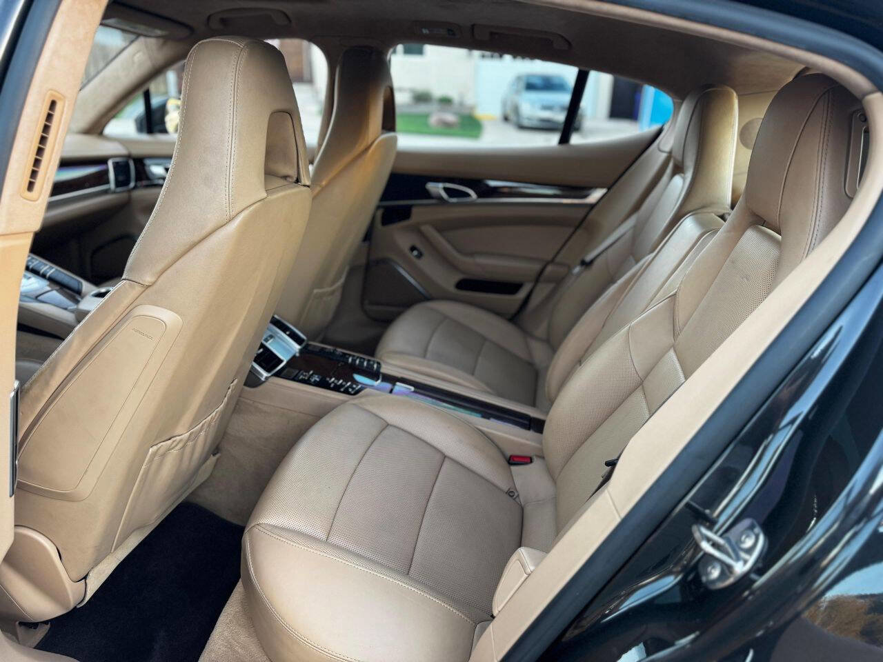 Used 2010 Porsche Panamera Turbo image 33