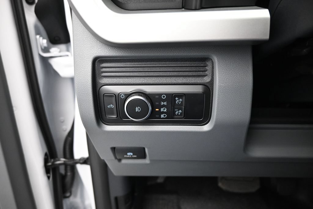 New 2026 Ford F550 2WD Regular Cab Super Duty image 14