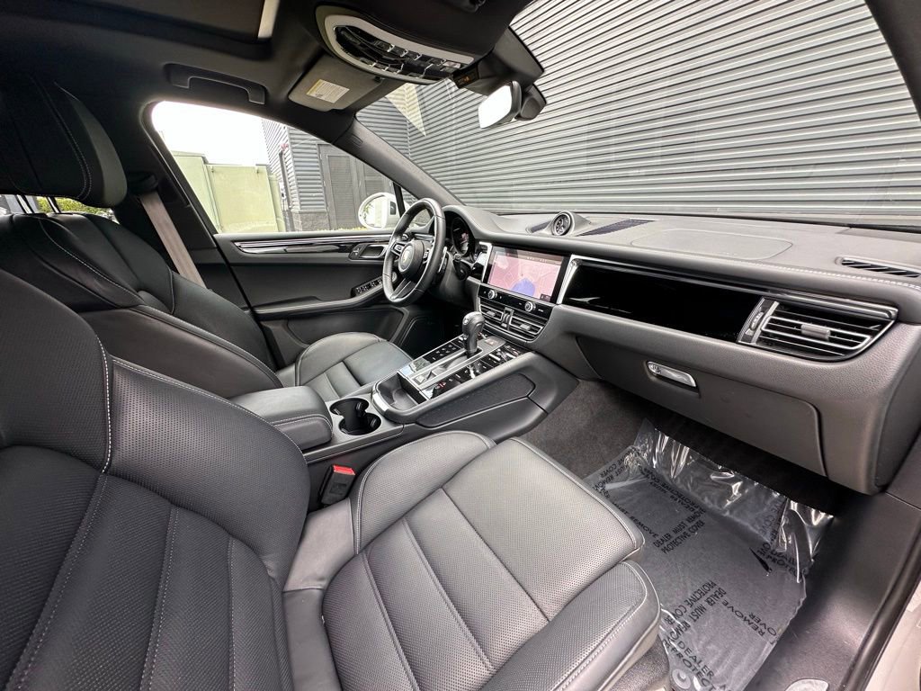 Certified 2023 Porsche Macan S image 41