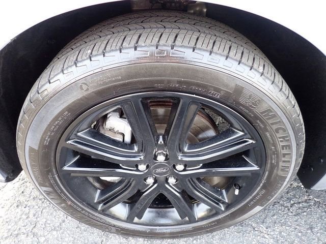 Certified 2022 Ford Edge ST-Line image 12