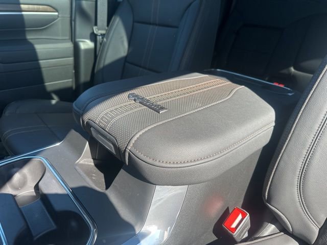 Used 2026 Chevrolet Silverado 3500 High Country w/ Technology Package image 29