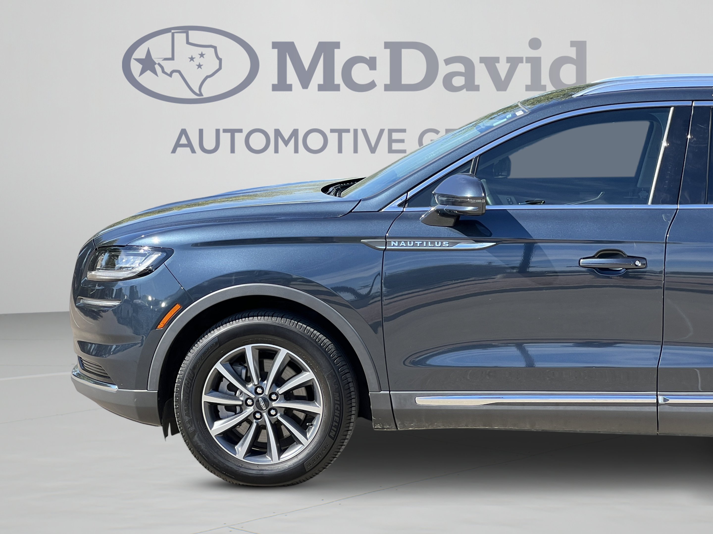 Used 2022 Lincoln Nautilus FWD image 28