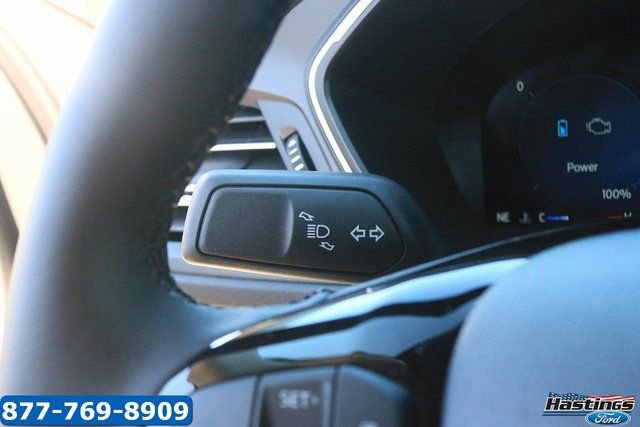 New 2025 Ford Escape SE w/ PHEV Premium Package FWD image 25