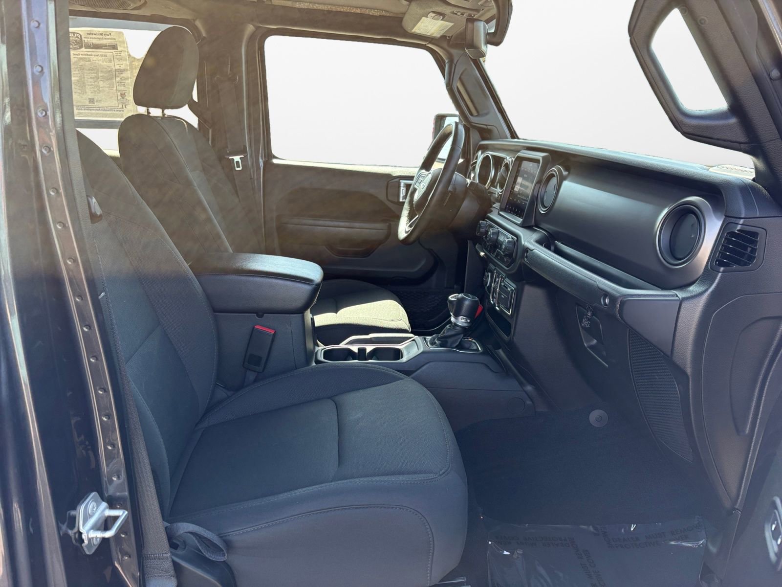 Used 2022 Jeep Gladiator Sport image 15