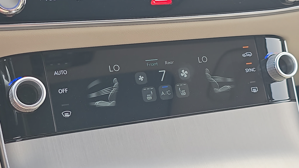 New 2026 Genesis GV70 2.5T Select AWD/4WD image 24