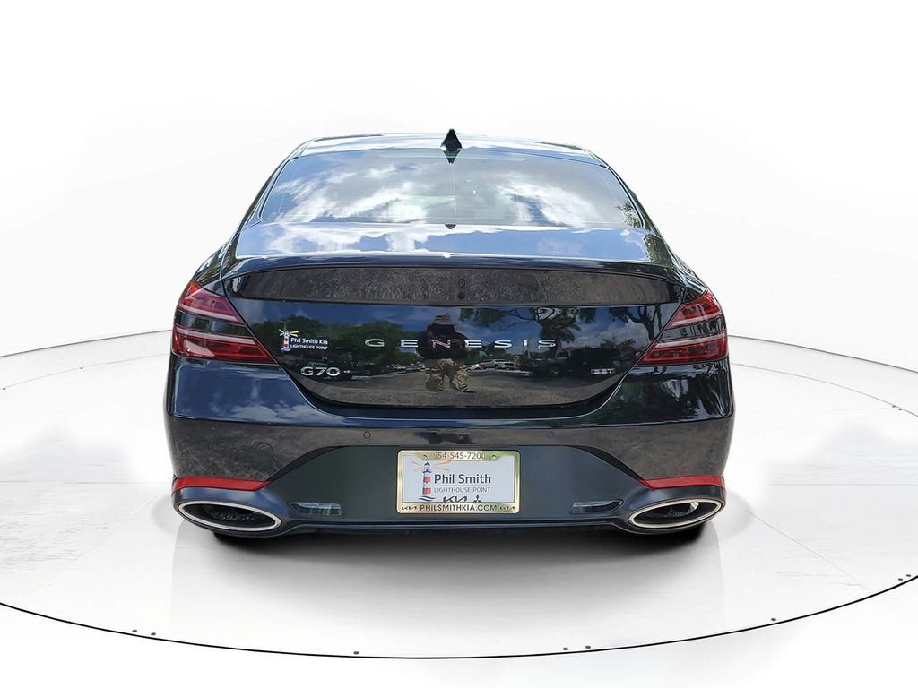Used 2022 Genesis G70 3.3T image 5