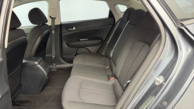 Used 2020 Kia Optima LX FWD image 16