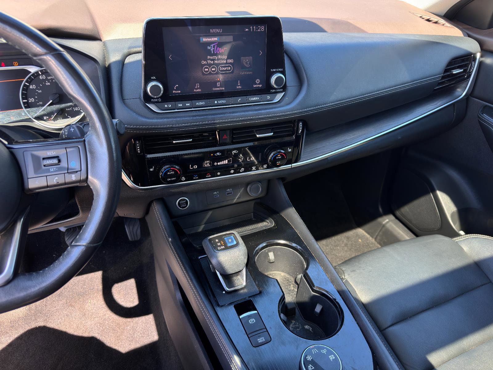 Used 2021 Nissan Rogue SL image 19