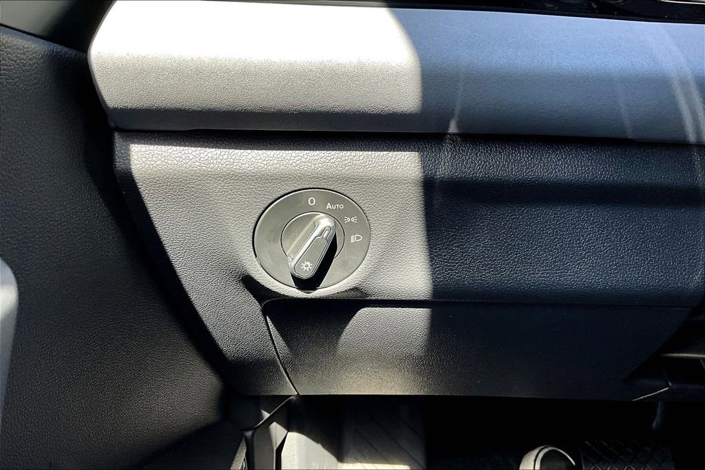 New 2026 Volkswagen Jetta SE image 15