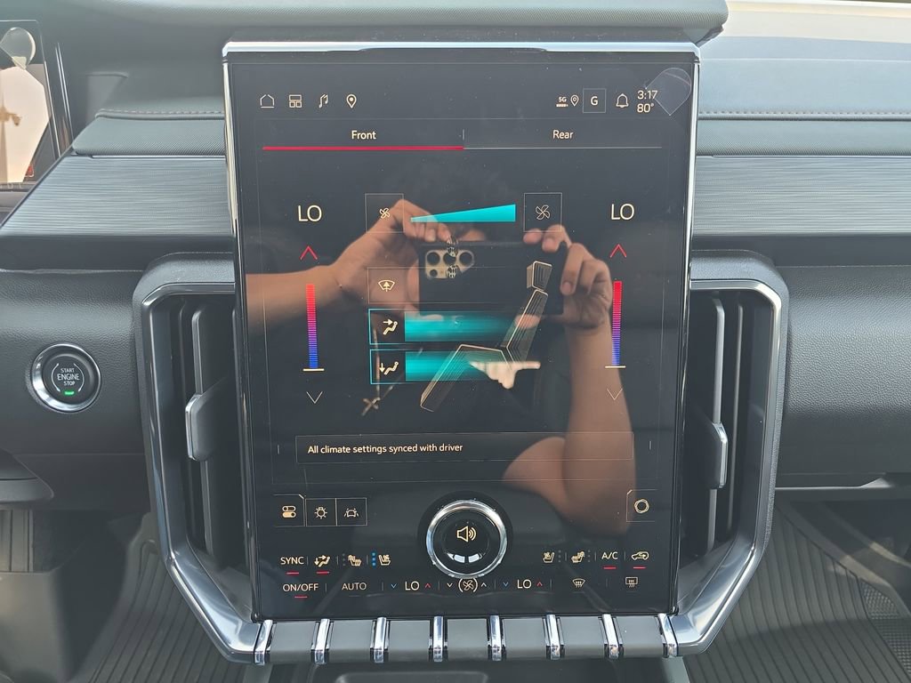 New 2026 GMC Acadia AT4 w/ Luxury Package AWD/4WD image 25