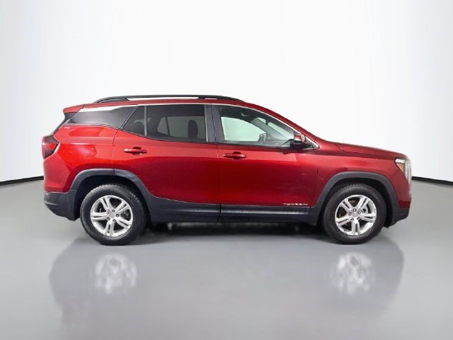 Used 2022 GMC Terrain SLE w/ Driver Convenience Package FWD image 11