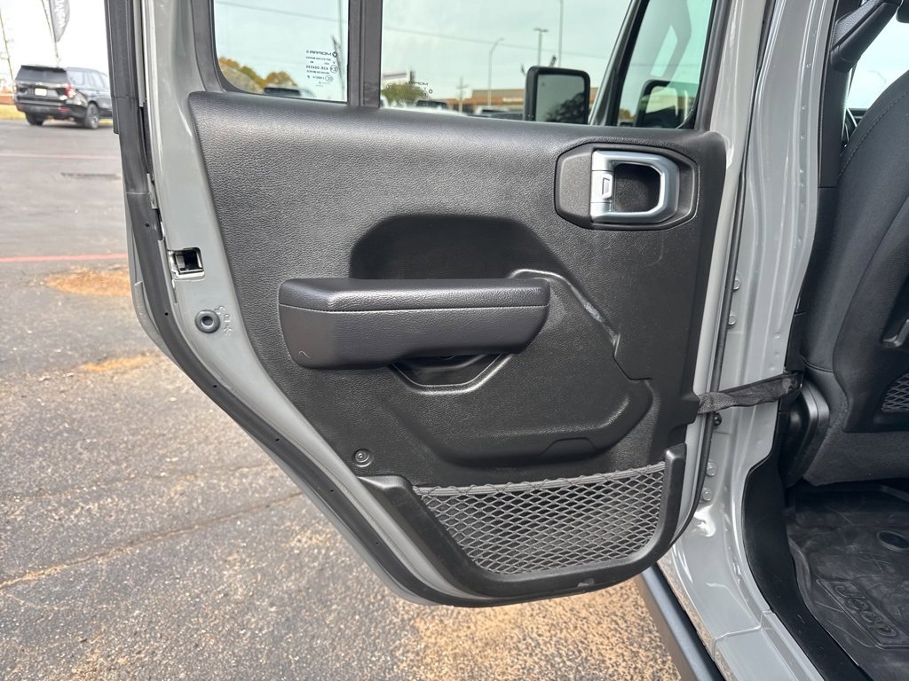 Used 2022 Jeep Wrangler Unlimited Rubicon 4xe w/ Cold Weather Group image 30