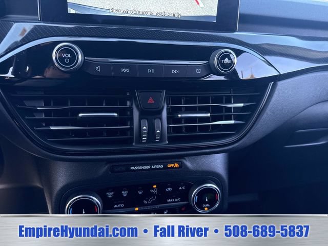 Used 2025 Ford Escape ST-Line Select AWD/4WD image 24