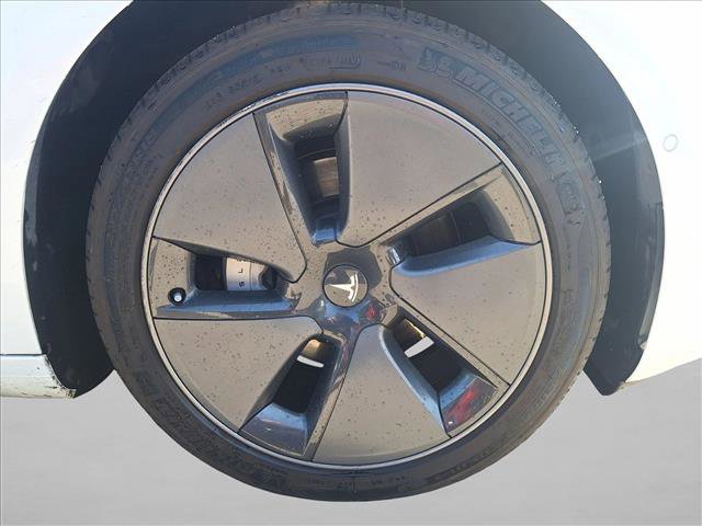 Used 2021 Tesla Model 3 Standard Range Plus image 20