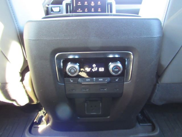 Certified 2025 GMC Yukon XL Elevation w/ Elevation Premium Package image 29